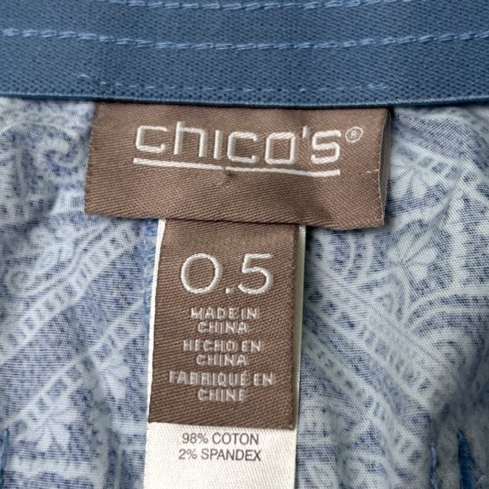 Chico's Womens Paisley Cargo Straight Leg Cropped Pants Size 0.5/6 Blue White - Picture 5 of 11